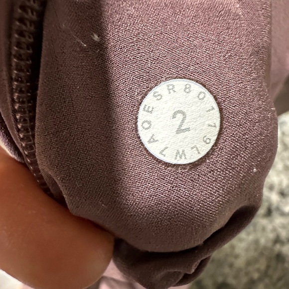 Lululemon Track That Short *5" - Picture 6 of 6